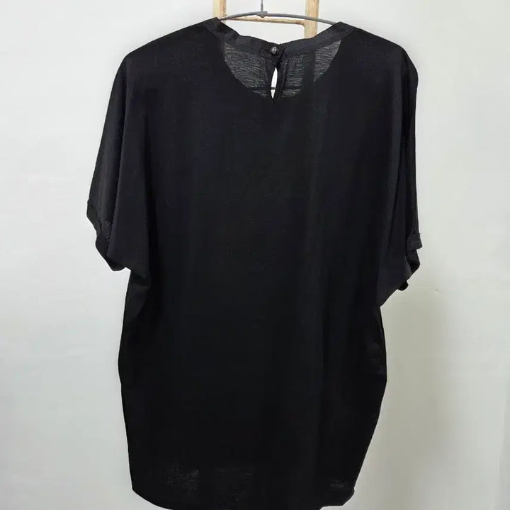 [BUNJANG] Vera Wang T-Line Blouse / 베라왕 티형 블라우스