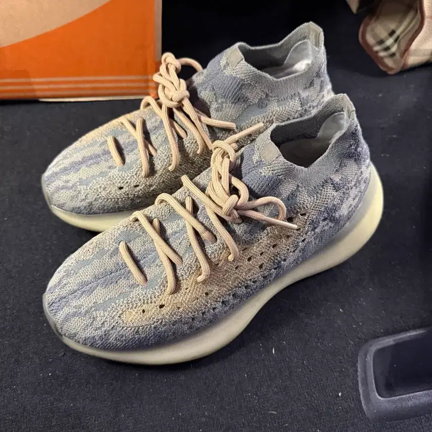[BUNJANG] Adidas Yeezy Boost 380 Mist Sneakers / 아디다스 이지부스트 380 미스트