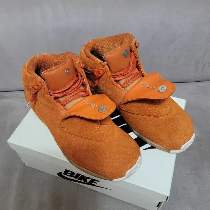 [BUNJANG] Nike Jordan 18 Retro Campfire Orange / 나이키 조던 18 레트로 캠프파이어 오렌지 270 / (265)