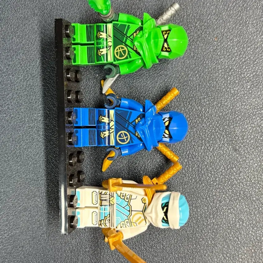 [BUNJANG] LEGO Ninjago Zane, Lloyd, Jay Figures Set / 레고 닌자고 쟌 로이드 제이 피규어 팝니다
