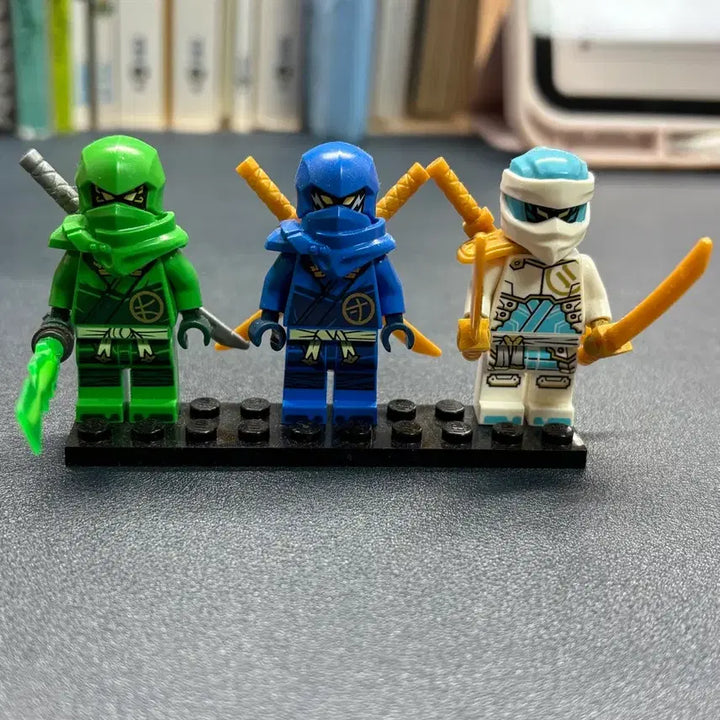 [BUNJANG] LEGO Ninjago Zane, Lloyd, Jay Figures Set / 레고 닌자고 쟌 로이드 제이 피규어 팝니다