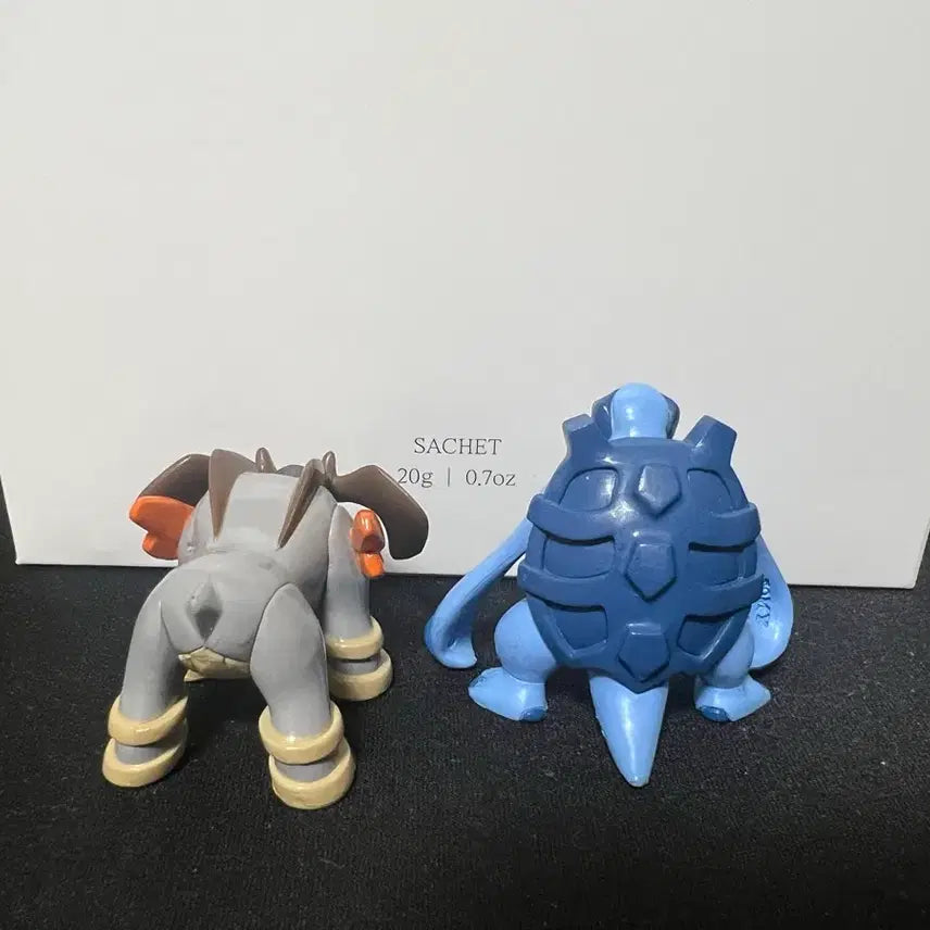 [BUNJANG] Pokemon Terrakion + Cobalion Moncolle Set / 포켓몬스터 테라키온 + 늑골라 세트 몬콜레