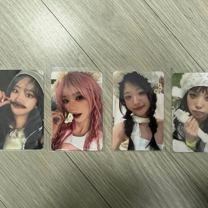 [BUNJANG] QWER CEREMONY Pop-up Lucky Draw Photocard Bundle Set / QWER CEREMONY 팝업 구매특전 포카 판매합니다!