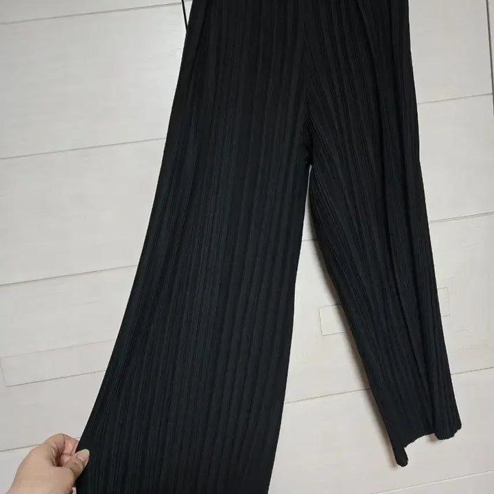 [BUNJANG] IN2 Pleated Wide Pants / 인투 플리츠 와이드 팬츠 (새상품급)