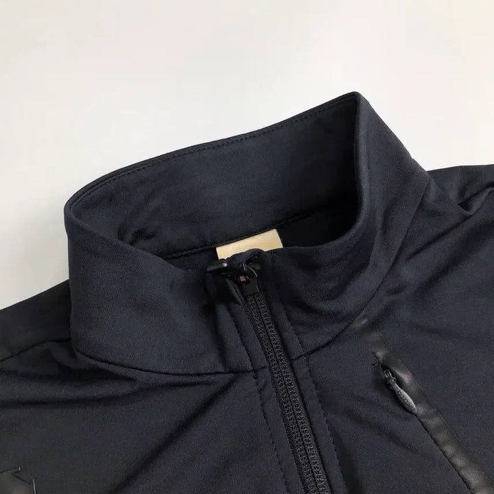 [SOLD OUT] 데상트 트레이닝 자켓
