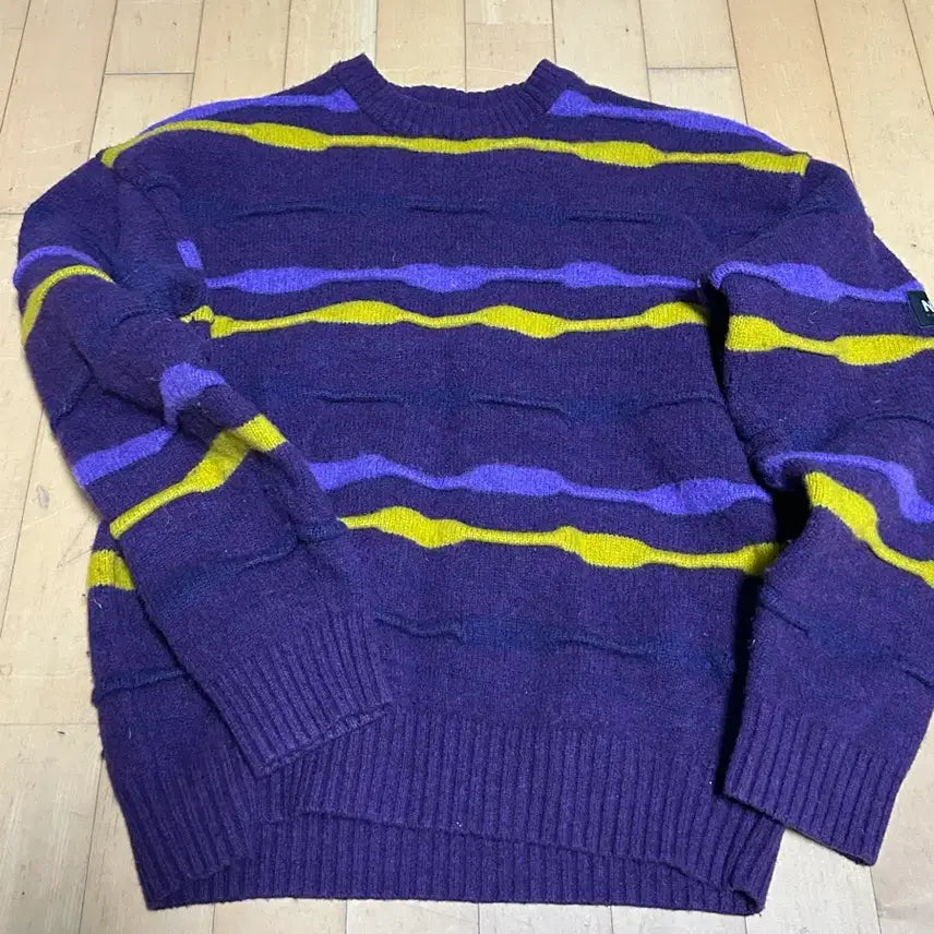 [BUNJANG] Napa by Martine Rose Collaboration Logo Sweater / Napa by Martine Rose 스웨터 (마틴로즈x나파피리)