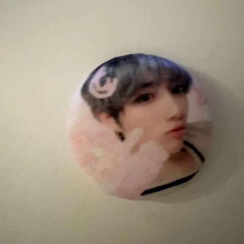 [BUNJANG] Beomgyu Squishy Pin Badge / 범규 말랑 핀뱃지 양도