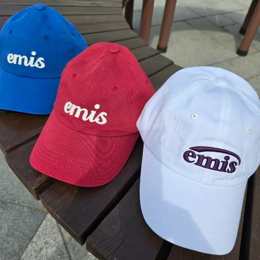 [BUNJANG] Emis Cotton Ball Cap Hat (Blue/Red/White) / emis 이미스 볼캡 모자 (블루/레드/화이트).개당가격