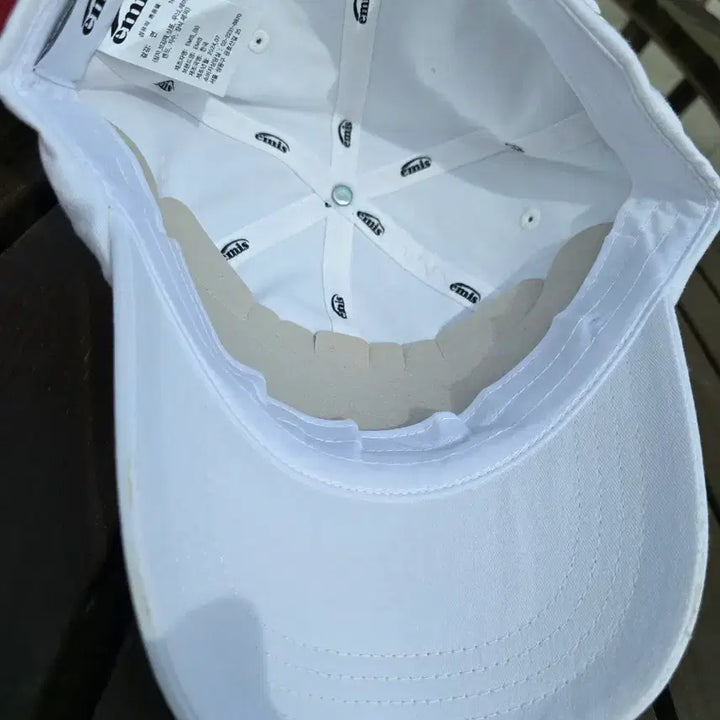 [BUNJANG] Emis Cotton Ball Cap Hat (Blue/Red/White) / emis 이미스 볼캡 모자 (블루/레드/화이트).개당가격