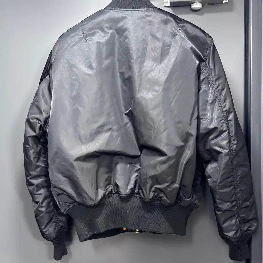 [BUNJANG] Alpha Industries MA-1 Flight Jacket Black Large / 알파인더스트리 마원 블랙 라지 ㅍㅍ