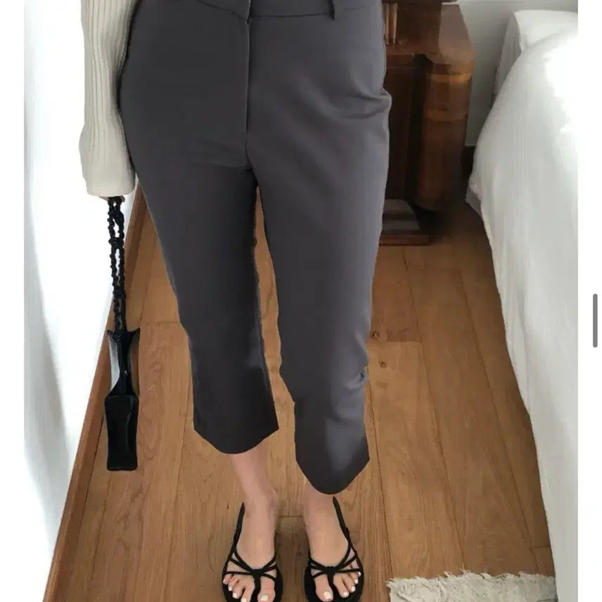 [BUNJANG] Founders Capri Pants Black/Charcoal Size M / 파운더스 카프리 팬츠 블랙 / 차콜 m 사이즈