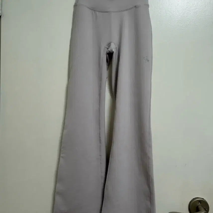 [BUNJANG] Xexymix Bootcut Leggings / 젝시믹스 레깅스 부츠컷