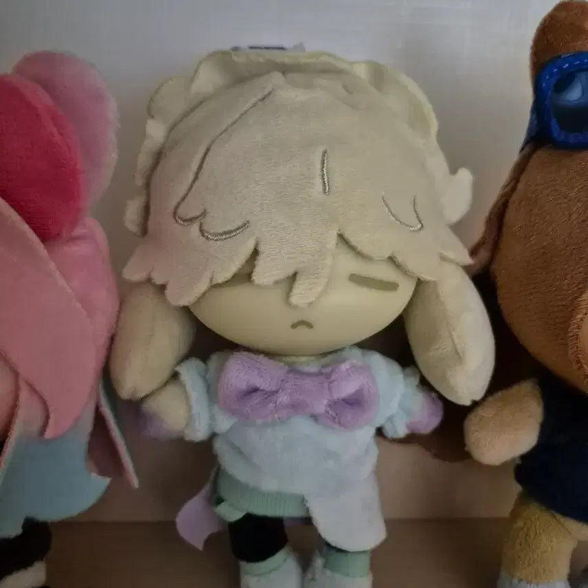 [BUNJANG] Alien Stage Luca &amp; Hyuna Doll Keyring / 에일리언 스테이지 루카&amp;현아 인형 키링