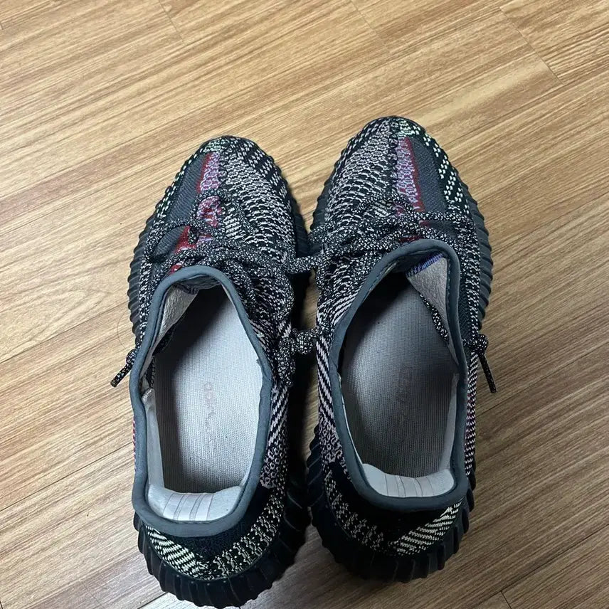 [BUNJANG] Adidas Yeezy Boost 700 (Teal Blue) / 이지부스트 예힐 285