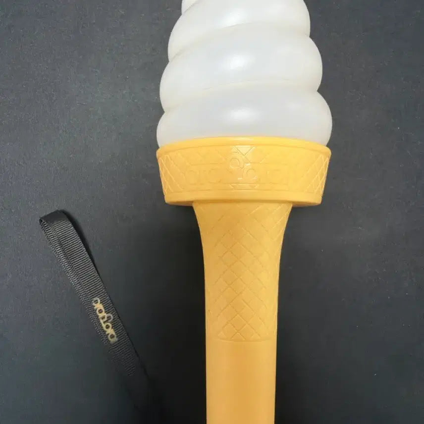 [SOLD OUT] 아이오아이 응원봉