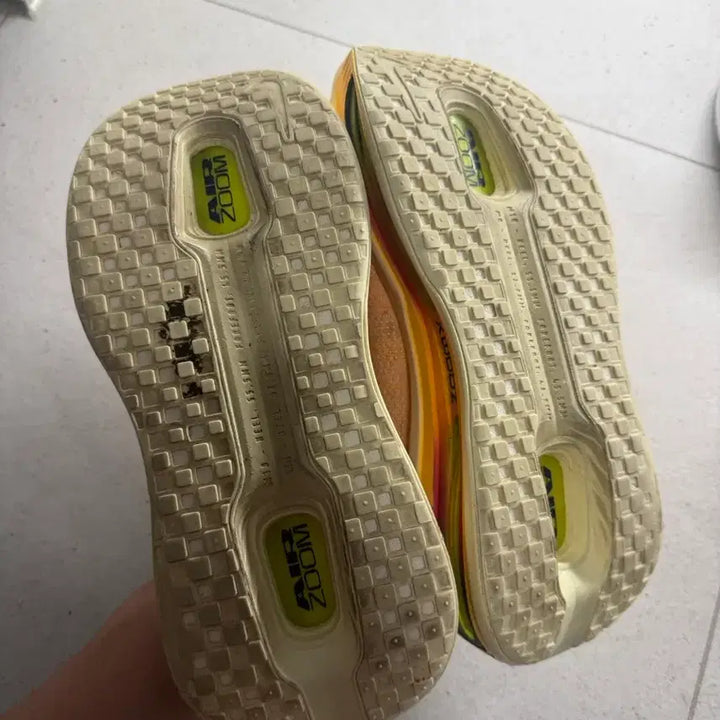 [BUNJANG] Nike Vomero 275 Sneakers / 나이키 보메로 프리미엄 275 사이즈 팝니다.
