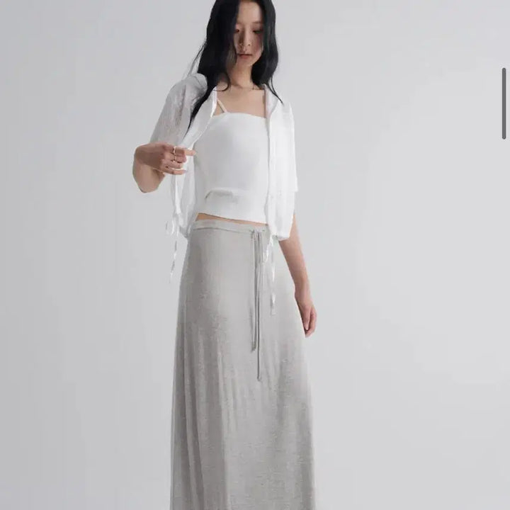 [BUNJANG] 8 Seconds Ruffled Hem Skirt / 에잇세컨즈 밑단 프릴 스커트
