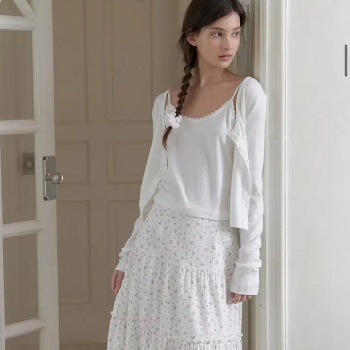 [BUNJANG] Riel Eyelet Sleeveless Cardigan Set / 리엘 Eyelet 아일렛 나시 가디건 세트