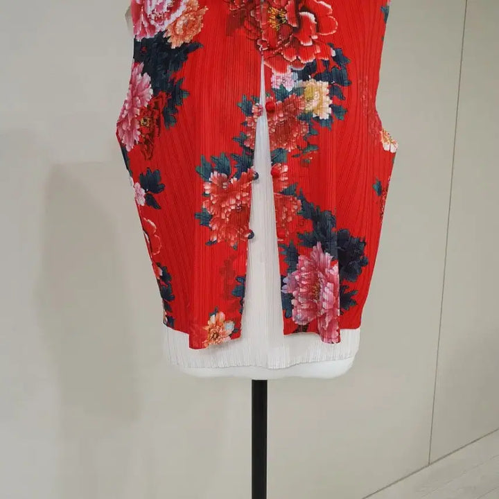 [BUNJANG] Pleated Flower Print Red Vest / 플리츠 플라워 프린트 레드 조끼