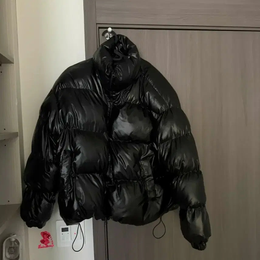 [BUNJANG] Glossy Black Padded Jacket / 블랙유광 패딩