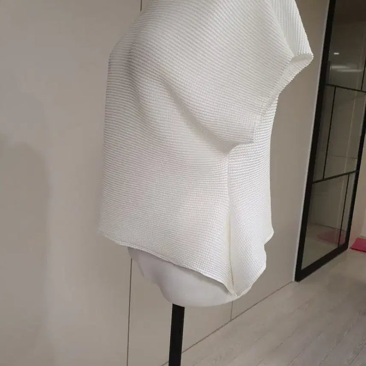 [BUNJANG] White Pleated Short-Sleeve Blouse / 화이트 플리츠 반팔 블라우스