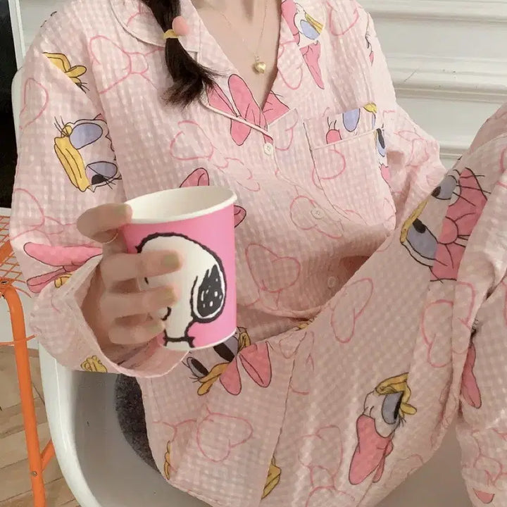 [BUNJANG] Daisy Duck Checkered Pajama Set - Pink / 귀여운 체크 데이지덕 핑크 파자마 세트
