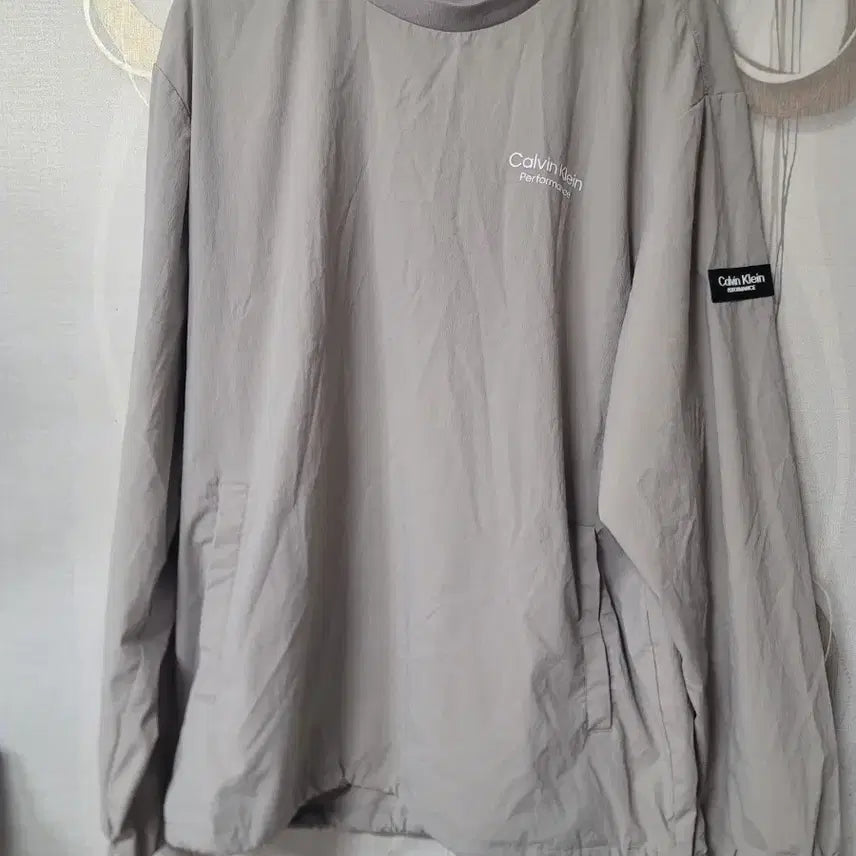 [BUNJANG] Calvin Klein Performance Pullover L (105-110) / 캘빈클라인 퍼포먼스 풀오버 L사이즈 105~110