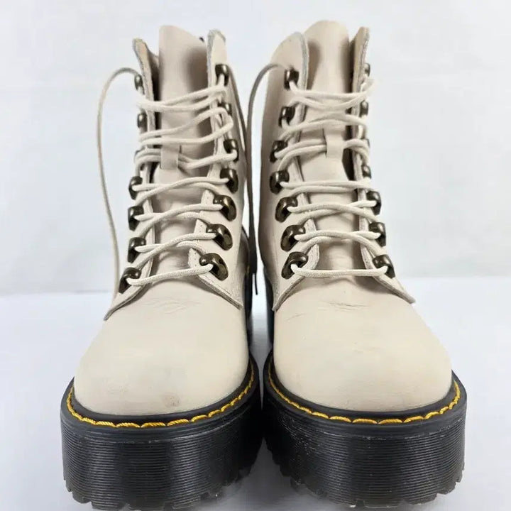 [BUNJANG] Dr. Martens Leona Leather Boots (230) / 빈트로^^230 닥터마틴 레오나(Leona)