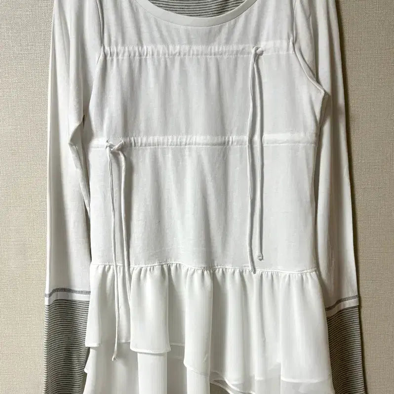 [BUNJANG] Duomo Layered Tail Ribbon Top White / 뚜오미오 LAYERED TAIL RIBBON TOP [WHITE] 2