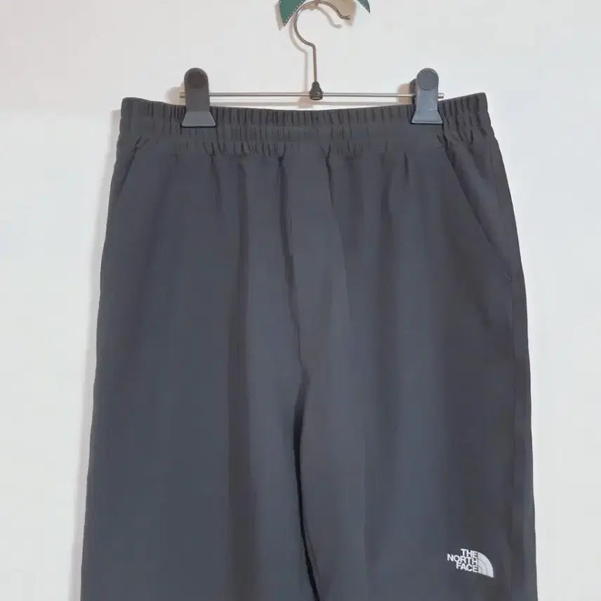 [BUNJANG] The North Face Black Shorts Size 85 / 노스페이스 블랙 반바지 85