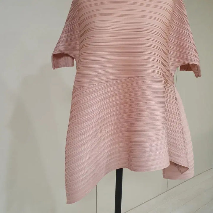 [BUNJANG] Pleated Short Sleeve Blouse - Pink / 플리츠 반팔 블라우스 핑크