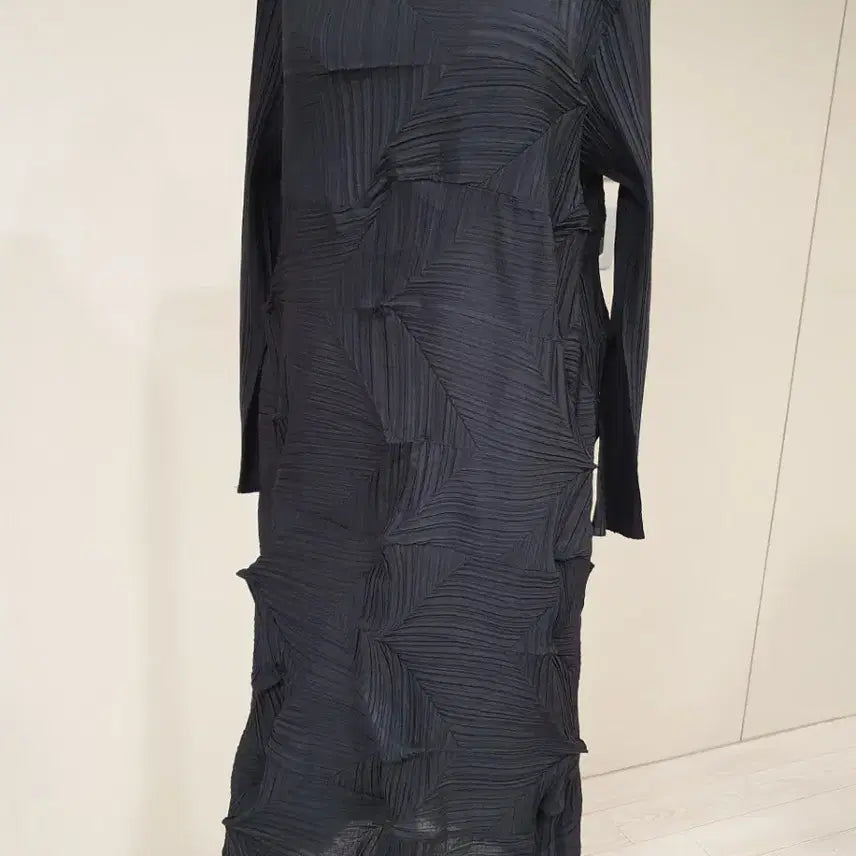 [BUNJANG] Black Pleated Long Dress / 블랙 플리츠 롱 원피스