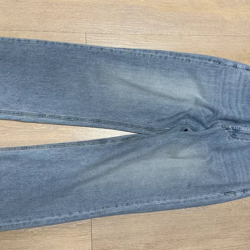 [SOLD OUT] 유스 와이드 데님 연청(총장 106.5)