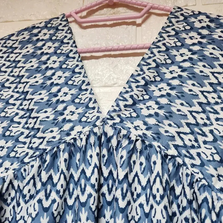[BUNJANG] Patterned V-Neck Short-Sleeve Long Dress / 패턴 브이넥 반팔 롱 원피스