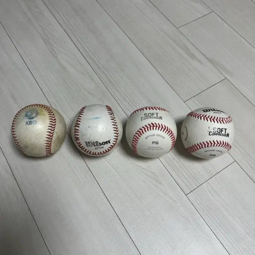 [BUNJANG] Samsung Lions Authentic Autographed Baseball (Various Players) / 심창민 구자욱 김헌곤 뷰캐넌(삼성라이온즈)친필 싸인볼