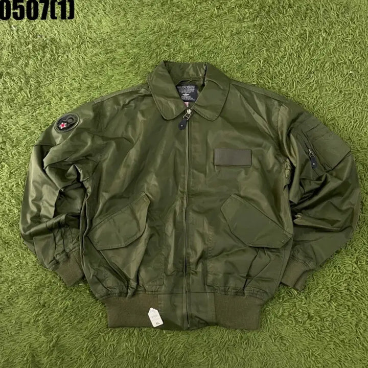 [BUNJANG] Khaki Bomber Style Jacket XL / 카키색 항공 점퍼 스타일 자켓 XL