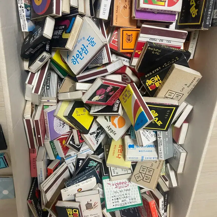 [BUNJANG] 1970s Vintage Matchbox Collection Bundle / 70년대 빈티지 성냥갑 컬렉션 일괄 판매