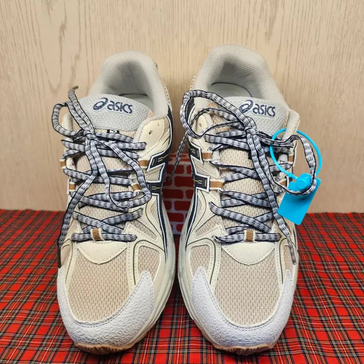 [BUNJANG] ASICS Gel Kahana 8 Sneakers (Ivory/Navy, 255mm) / 사이즈 255mm / 아식스 젤 카하나 8 스니커즈