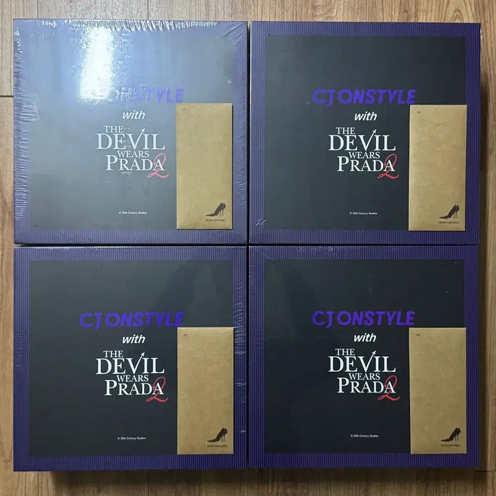 [BUNJANG] The Devil Wears Prada 2 Runway Look Screening Workstation Package / 악마는 프라다를 입는다 2 한정판 워크스테이션+TTT