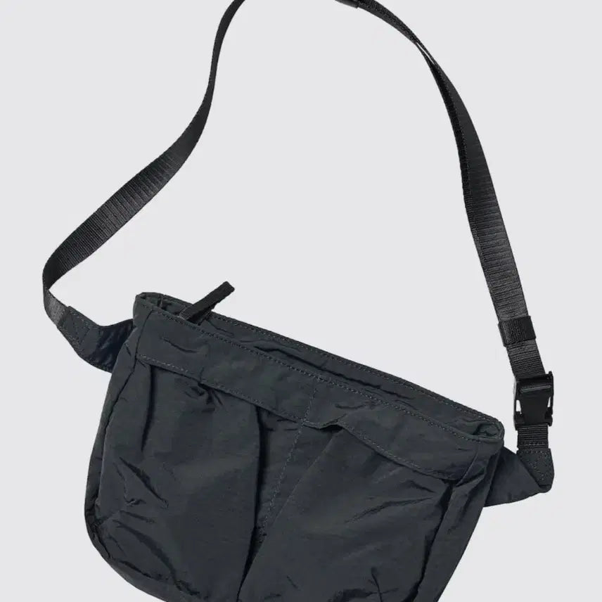 [BUNJANG] Uniqlo Packable Shoulder Bag Crossbody Bag / 유니클로  다크브라운숄더백 블랙 크로스백