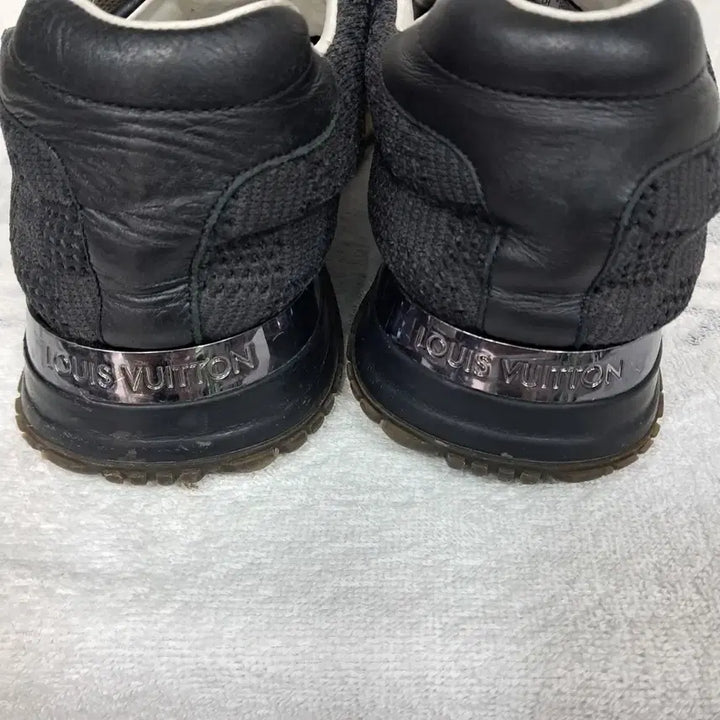 [BUNJANG] Louis Vuitton Black Sneakers / 루이비통 블랙 스니커즈 운동화