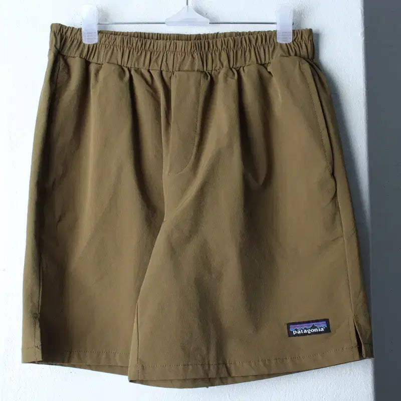 [BUNJANG] Patagonia Functional Nylon Cargo Shorts / (S-M) 파타고니아 반바지 팬츠 기능성 나일론 밴딩 그린-263C