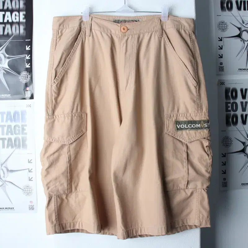 [BUNJANG] Volcom Cargo Bermuda Shorts (XXL) / (2XL) 볼컴 반바지 팬츠 빅사이즈 카고 베이지 버뮤다-2646