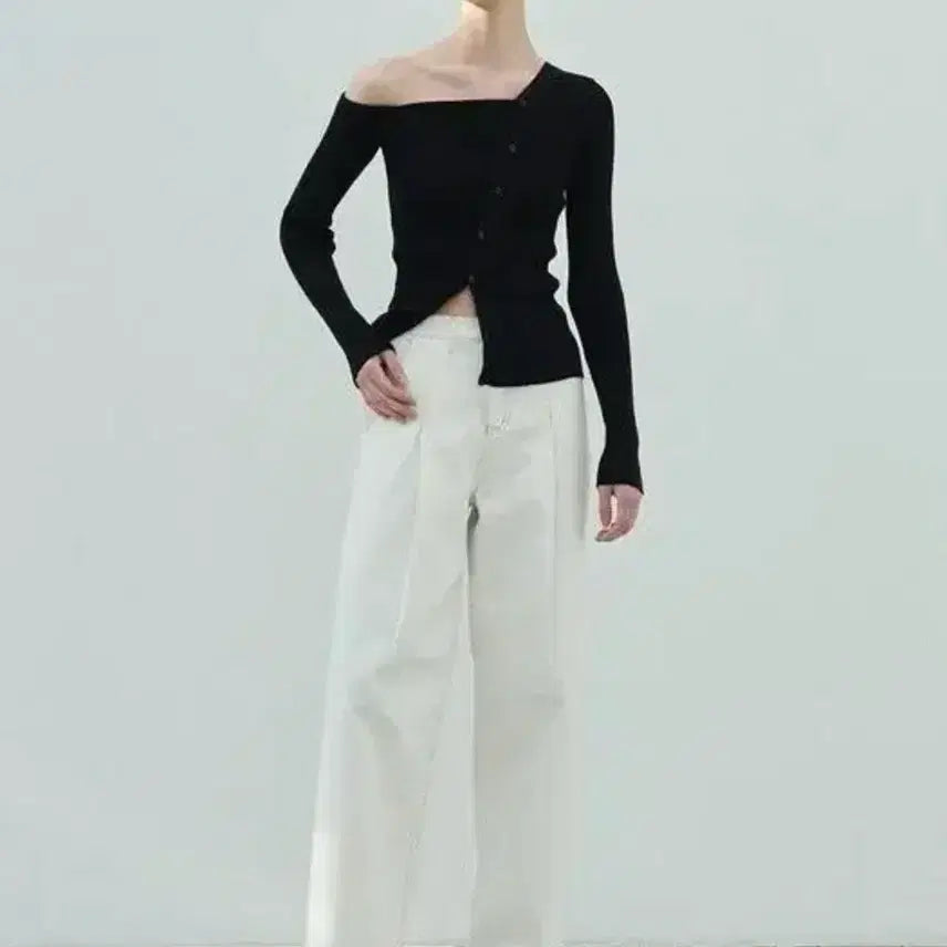 [BUNJANG] Diagonal Off-Shoulder Cardigan / 다이애그널 오프숄더 가디건
