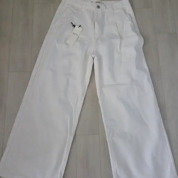 [BUNJANG] Bluefit White Wide Pants / 블루핏 화이트 와이드 팬츠 새상품