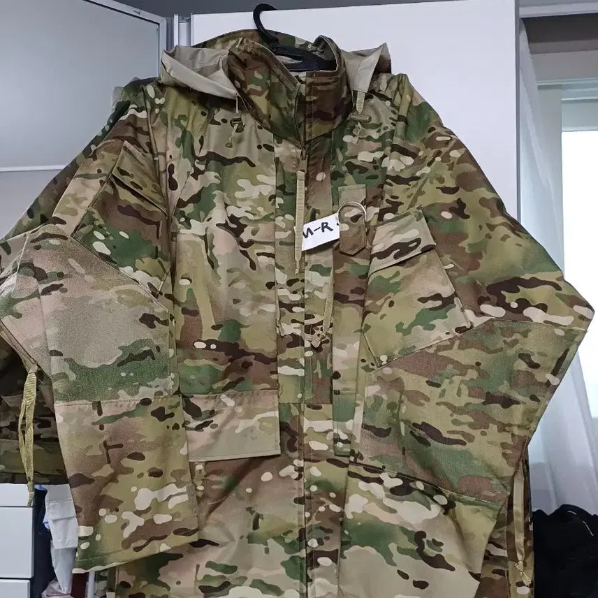 [BUNJANG] US Military MultiCam OCP Gore-Tex Jacket - Medium Regular / 미군 멀티캠 OCP 고어텍스 자켓 - 미디움 레귤러 (105