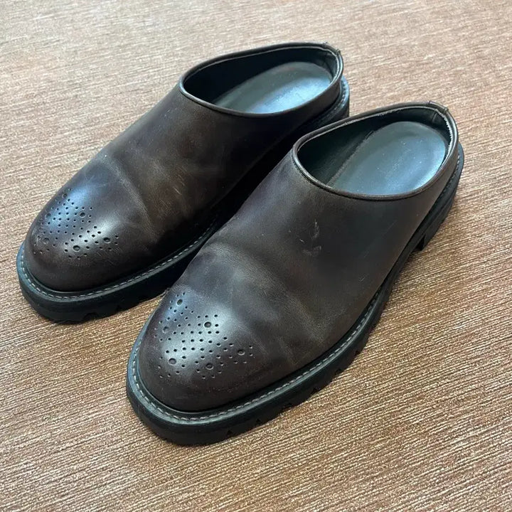 [BUNJANG] Hender Scheme Brown Leather Mules / 핸더스킴 브라운 레더 뮬