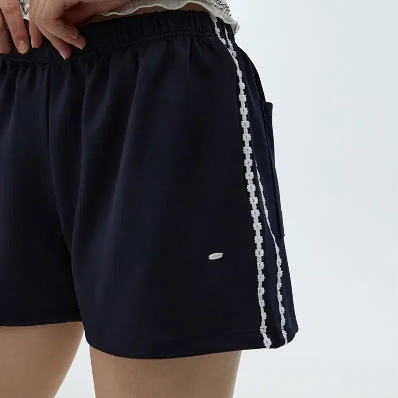 [BUNJANG] Dear Stalker HAZE LACE TRACK SHORTS (Navy) / 디어스토커 HAZE LACE TRACK SHORTS (네이비)
