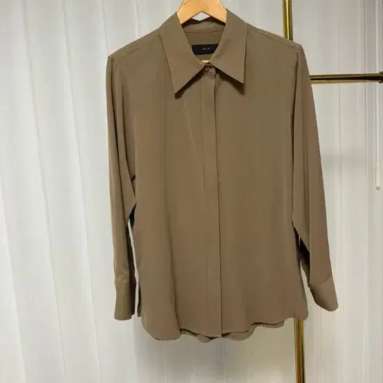 [BUNJANG] Jouloug Beige Blouse / 줄로그 베이지 블라우스 새상품