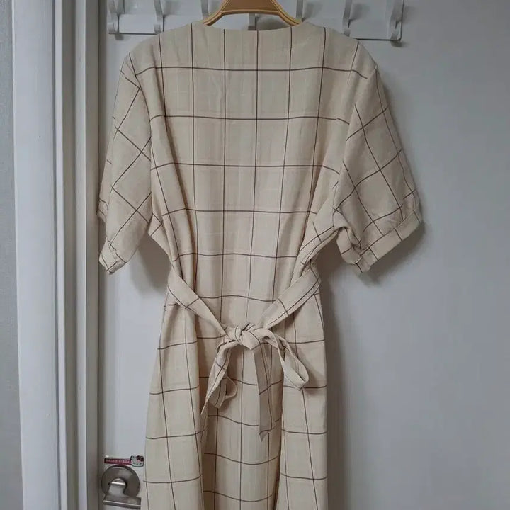 [BUNJANG] Checkered Short-Sleeve Midi Dress / 체크 반팔 미디원피스 55~66반